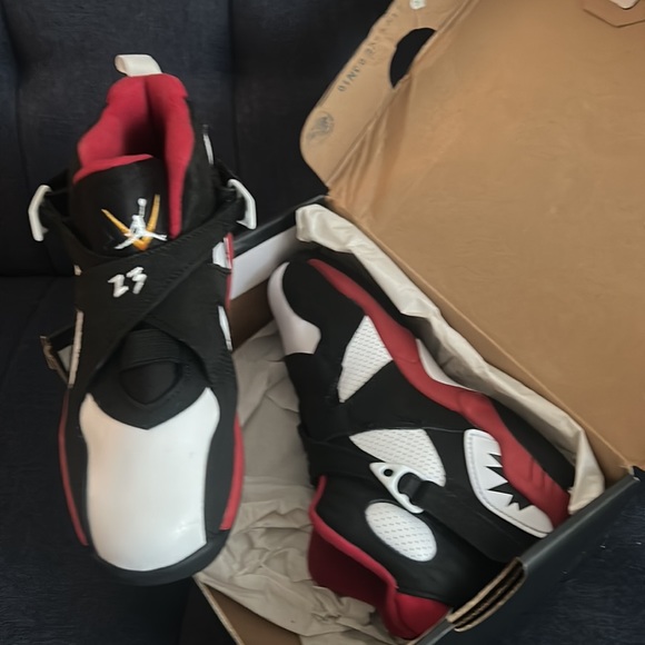 NWT Nike JORDAN 8 Retro - Picture 2 of 5